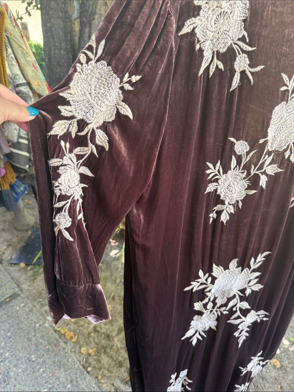Johnny Was Plum Velvet Longline Jacket with White Floral Embroidery - Picture 5 of 5